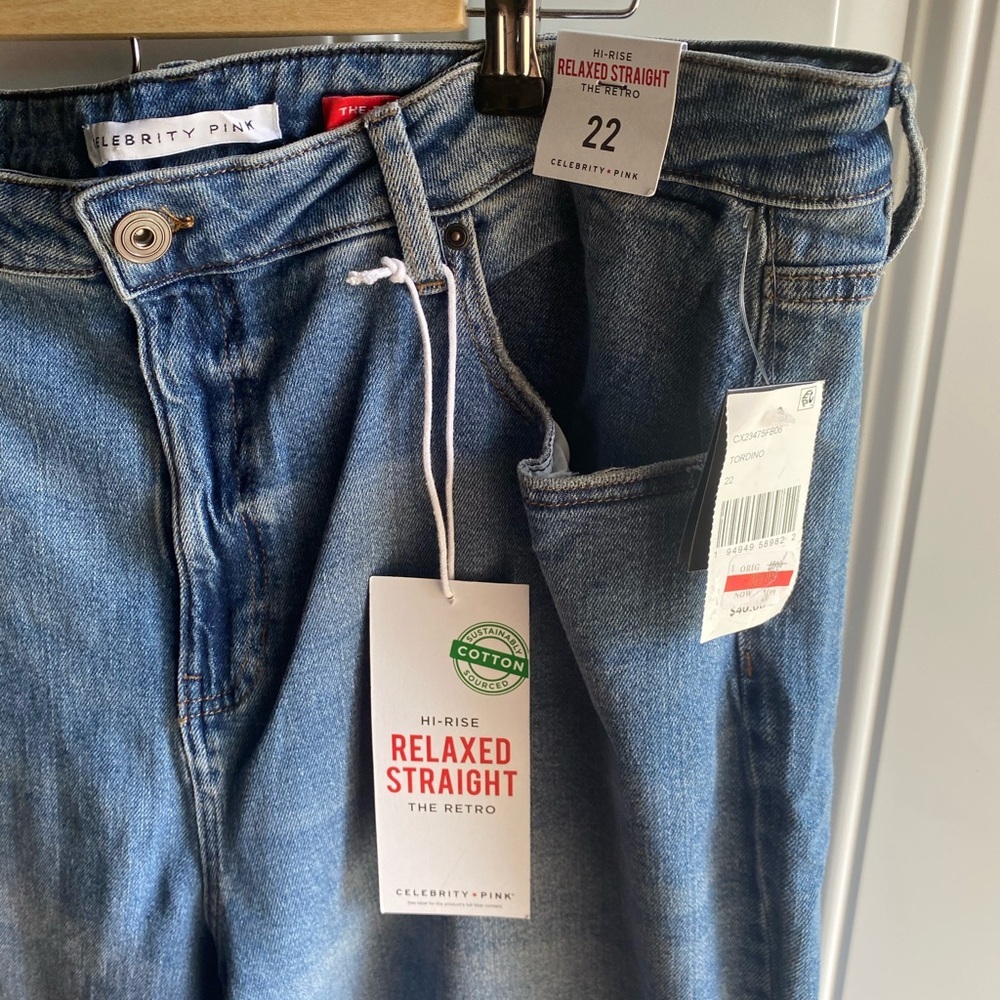 Celebrity Pink The Retro Jeans 22 Medium Blue Relaxed Straight High Rise NWT - Picture 2 of 11